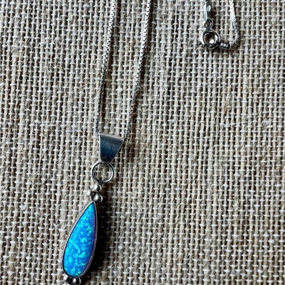 Vintage Sterling Silver Blue Fire Opal Necklace & Pendant - Picture 3 of 5